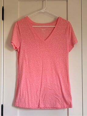 Mossimo pink tee, size medium
